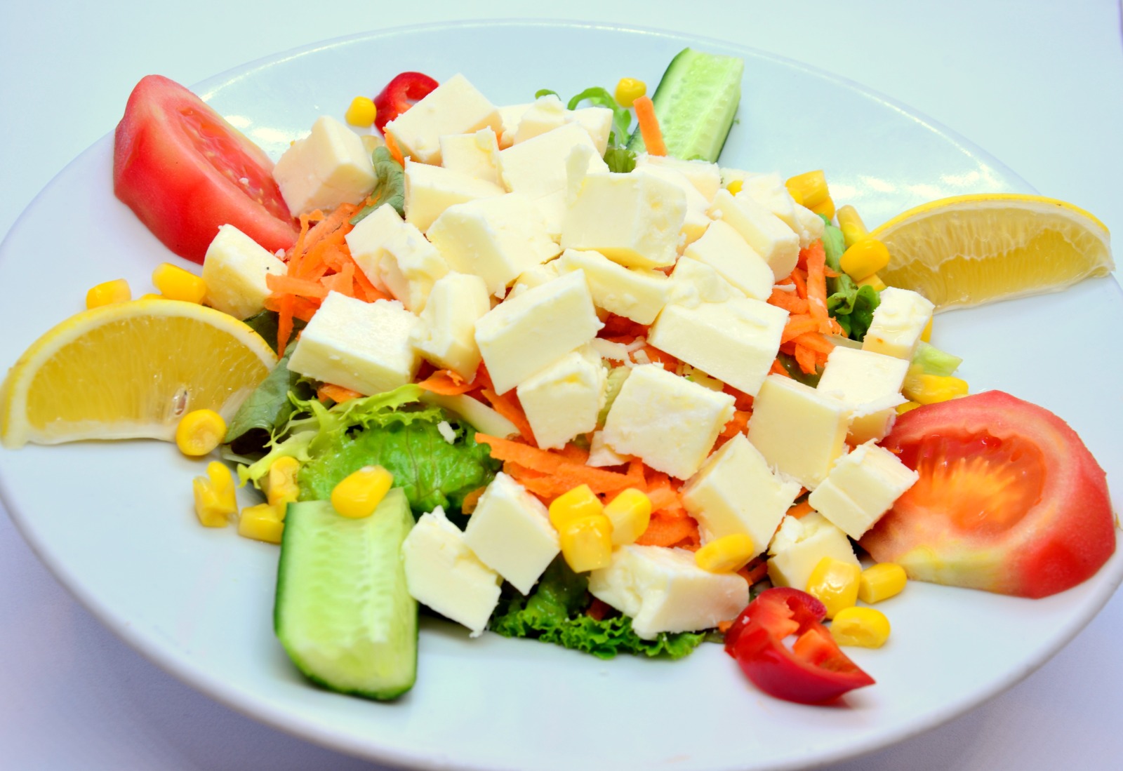 Beyaz Peynirli Salata